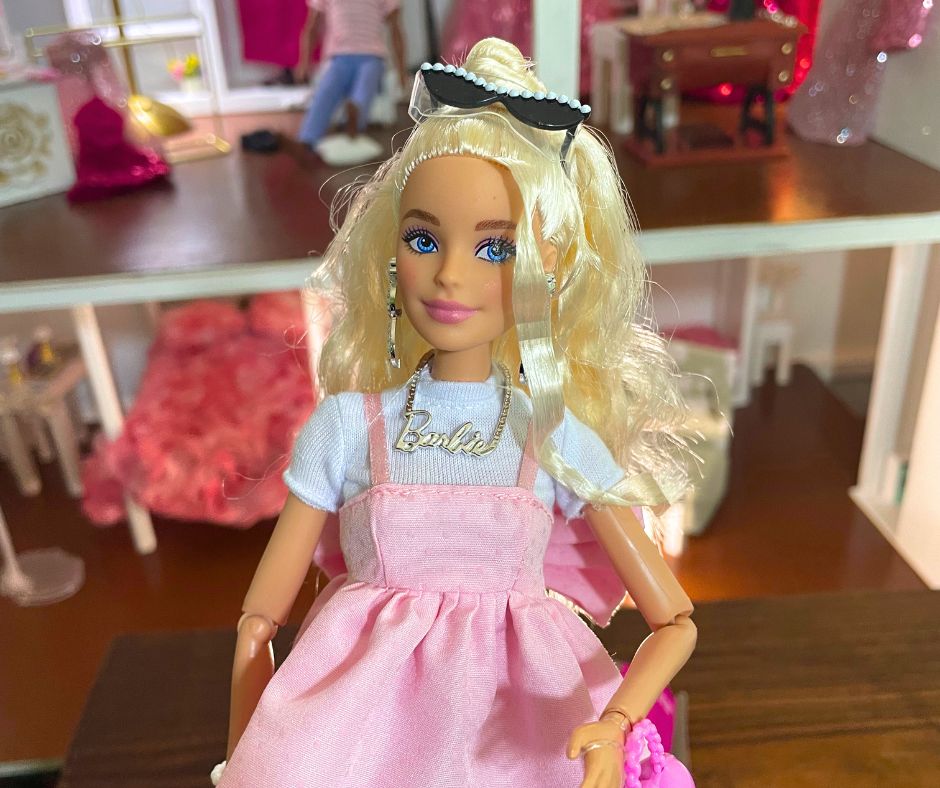 Barbie Deluxe Style Doll #3 Review