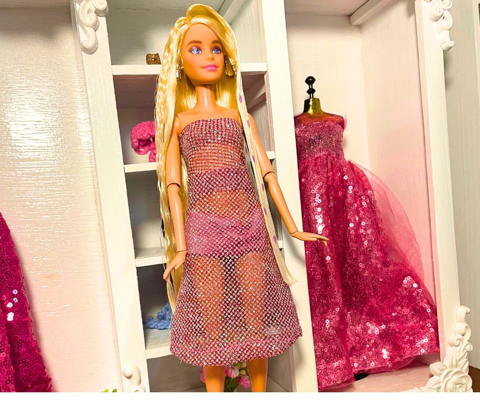 Easy Strapless Fashion Doll Dress – Free PDF Sewing Pattern & Tutorial