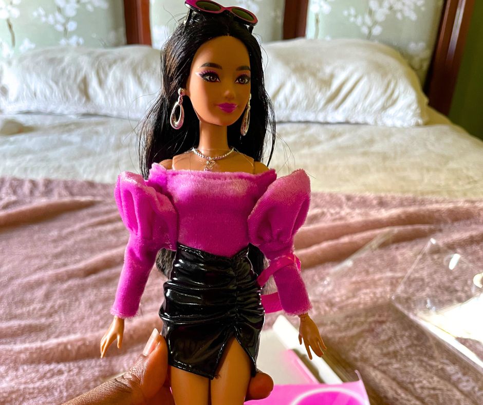 Barbie Deluxe Style Doll #13 Review