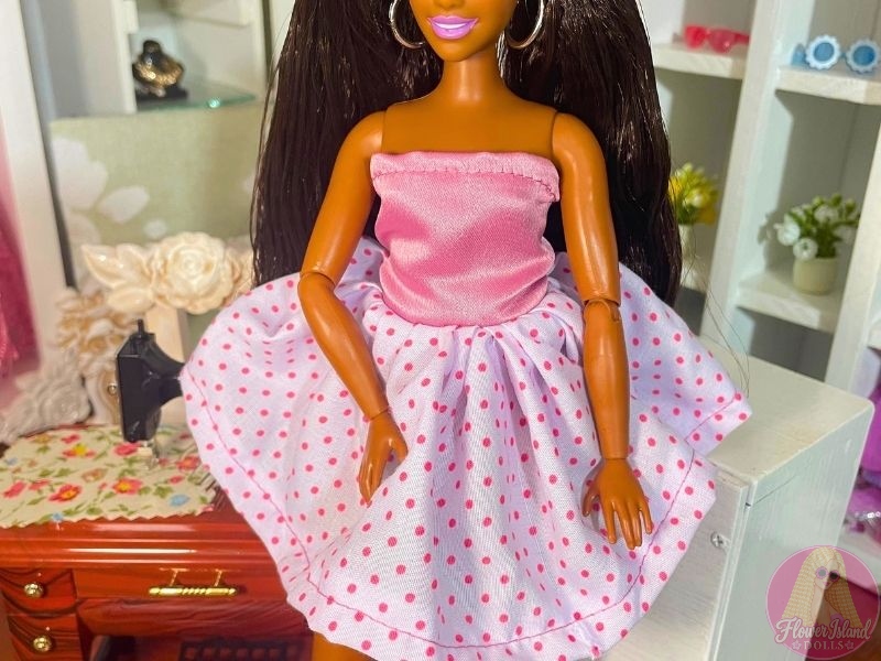 Retro Polka Dot Fashion Doll Dress – Free PDF Sewing Pattern & Tutorial