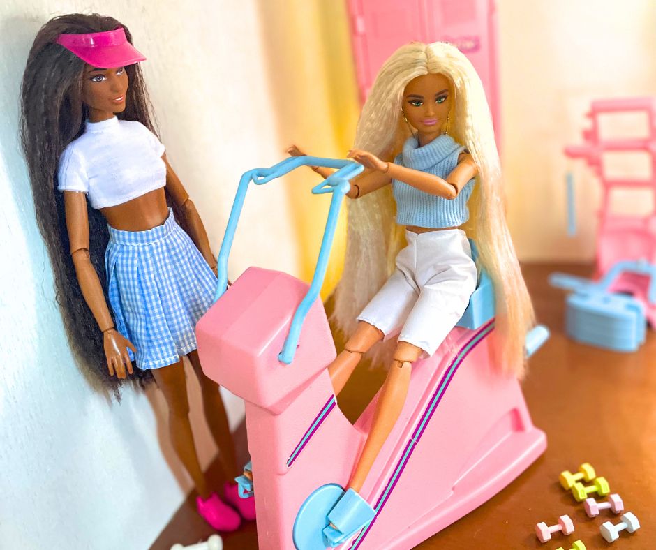 Vintage 1984 Barbie Gym Equipment Review (Workout Center playset- Model #7975)