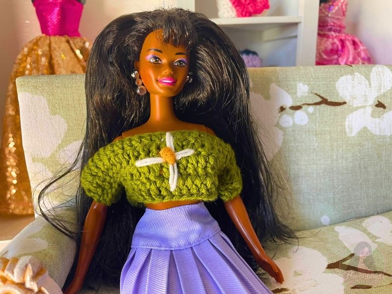 Quick Daisy Embellished Fashion Doll Blouse Free Crochet Pattern & Tutorial