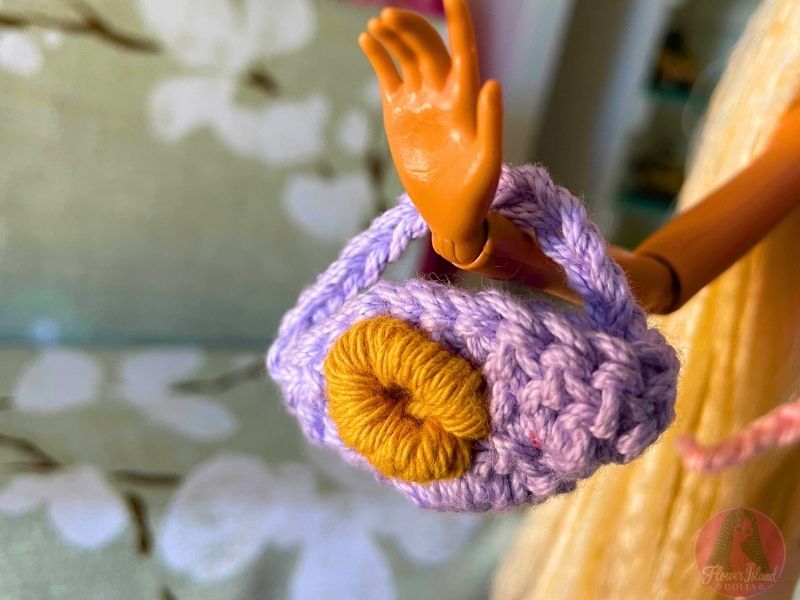 Statement Lilac Blossom Crochet Fashion Doll Handbag Free Pattern & Tutorial