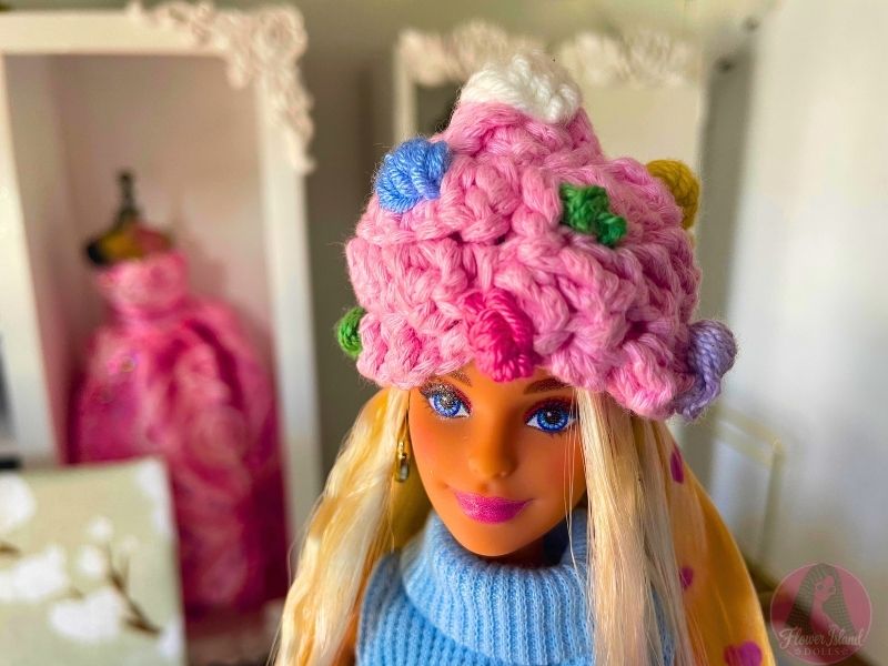 Embellished Knots Crochet Beanie Fashion Doll Hat Free Pattern & Tutorial